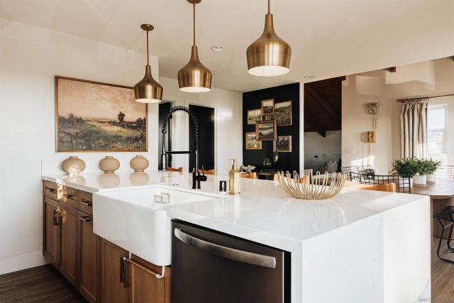 324 S Nevada St, Oceanside, CA 92054