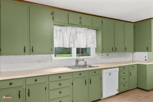 1984 County Road 455, Carthage, TX 75633