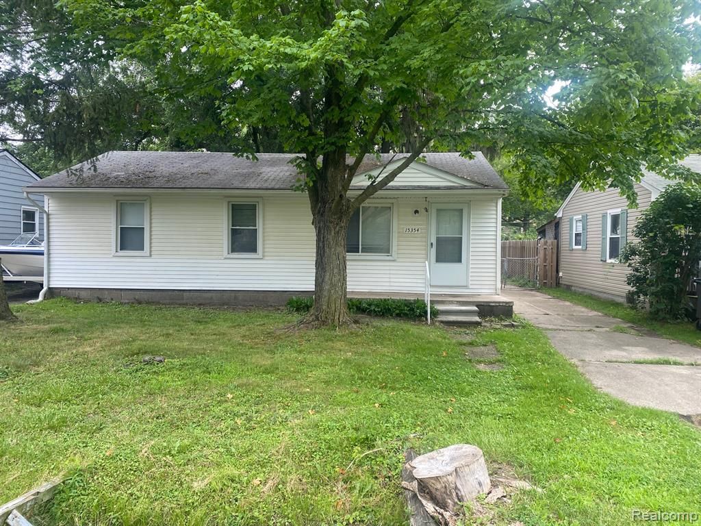 15354 Oldham Street, Taylor, MI 48180