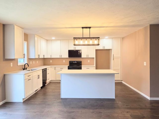 112 N Vine Street, Marshfield, MO 65706