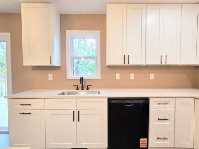 112 N Vine Street, Marshfield, MO 65706