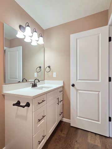 112 N Vine Street, Marshfield, MO 65706