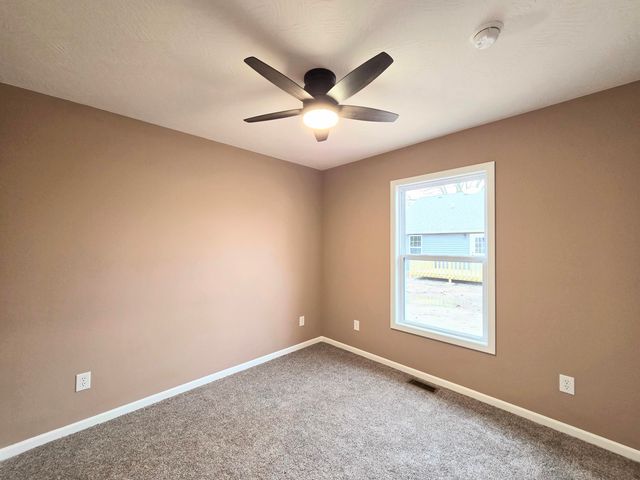 112 N Vine Street, Marshfield, MO 65706