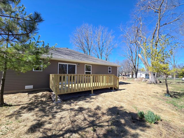 112 N Vine Street, Marshfield, MO 65706