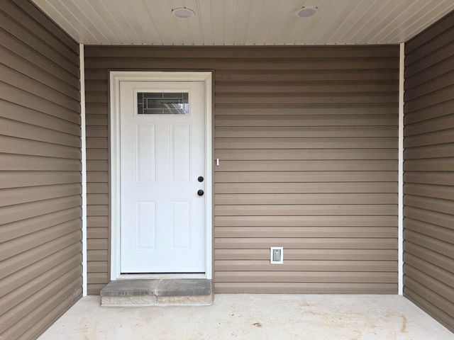 112 N Vine Street, Marshfield, MO 65706