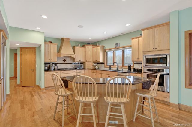 60 Cronomer Hts Drive, Newburgh, NY 12550