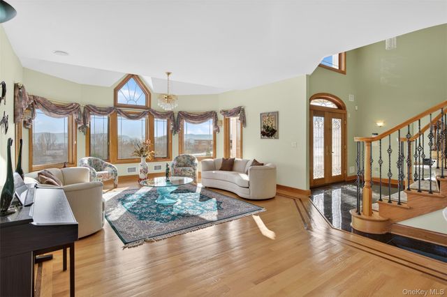 60 Cronomer Hts Drive, Newburgh, NY 12550