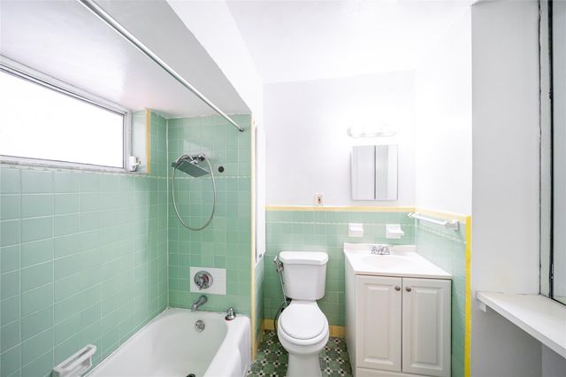 115 NE 4th Street 3, Fort Lauderdale, FL 33301