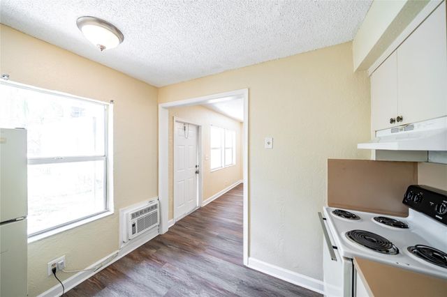 115 NE 4th Street 3, Fort Lauderdale, FL 33301