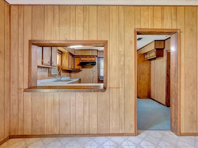 1216 N Hendrix Avenue, Diboll, TX 75941