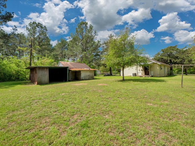 1216 N Hendrix Avenue, Diboll, TX 75941