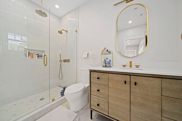 144 Linden Street 2, Wellesley, MA 02482