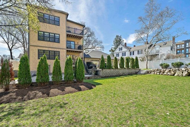 144 Linden Street 2, Wellesley, MA 02482