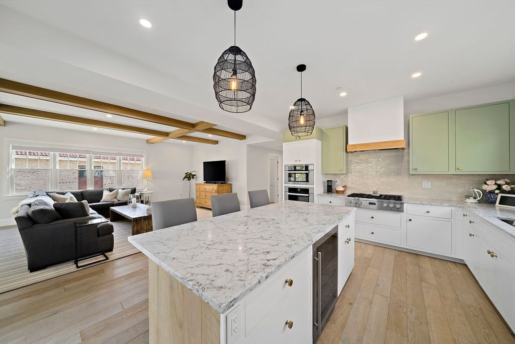 144 Linden Street 2, Wellesley, MA 02482