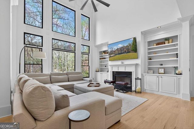 1160 Windfaire Place, Roswell, GA 30076