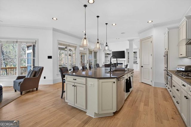 1160 Windfaire Place, Roswell, GA 30076