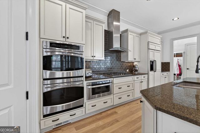 1160 Windfaire Place, Roswell, GA 30076