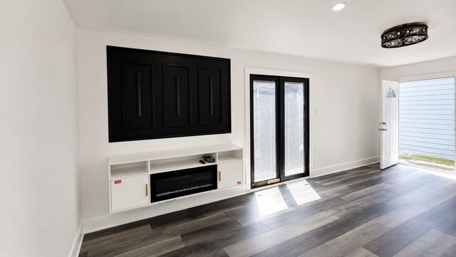 8156 S King Drive, Chicago, IL 60619