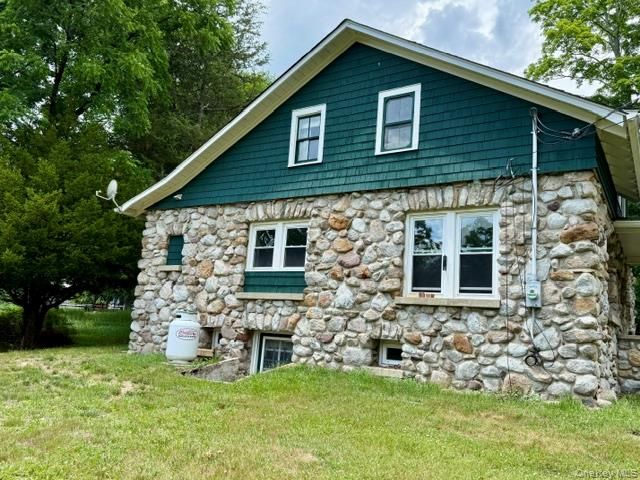623 Walker Valley Road, Pine Bush, NY 12566