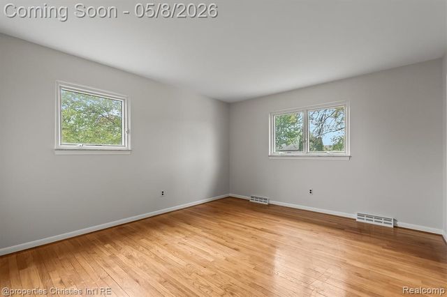 37285 Vargo Street, Livonia, MI 48152