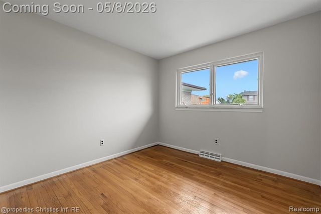 37285 Vargo Street, Livonia, MI 48152