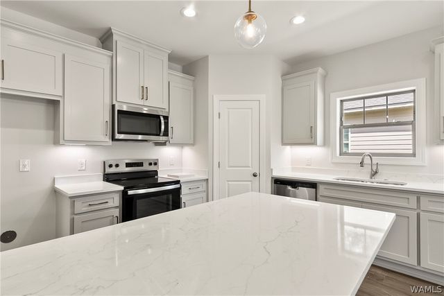2414 6th Street E, Tuscaloosa, AL 35404