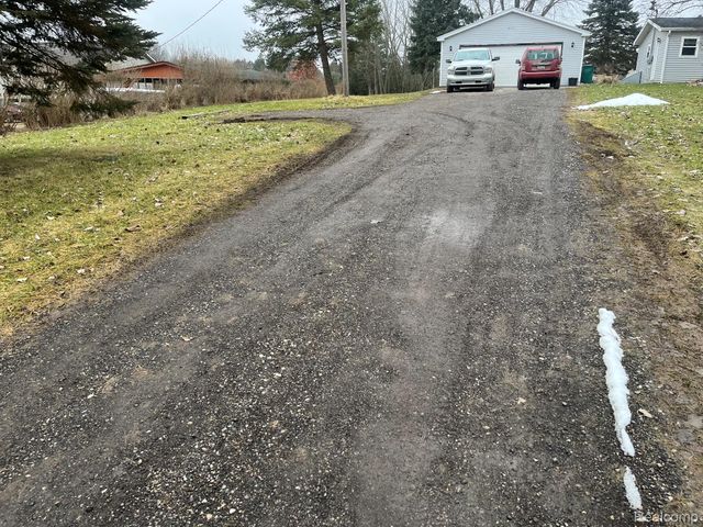 4171 Stewart Road, Hadley Township, MI 48455
