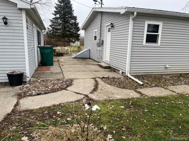 4171 Stewart Road, Hadley Township, MI 48455