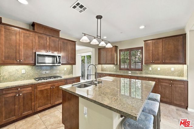 175 Seabluff Drive, Port Hueneme, CA 93041