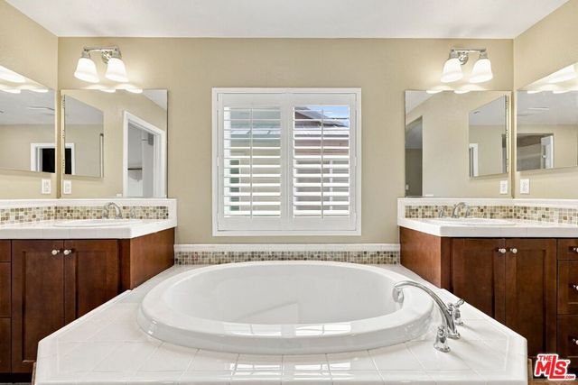 175 Seabluff Drive, Port Hueneme, CA 93041