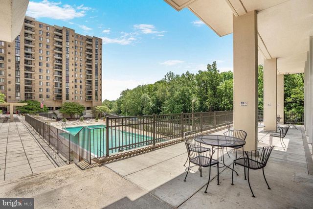 4600 S Four Mile Run Dr Apt 1014, Arlington, VA 22204