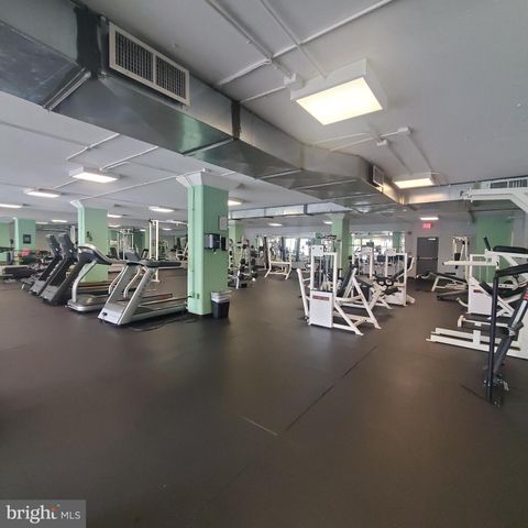 4600 S Four Mile Run Dr Apt 1014, Arlington, VA 22204