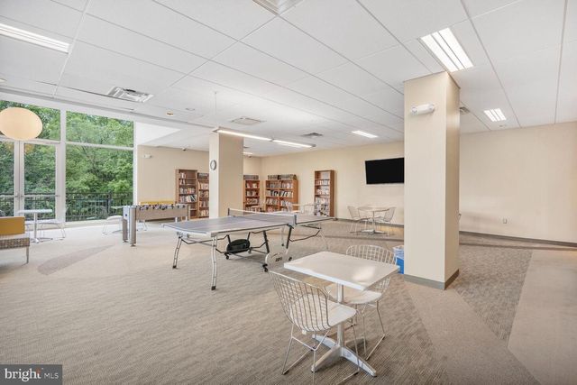 4600 S Four Mile Run Dr Apt 1014, Arlington, VA 22204