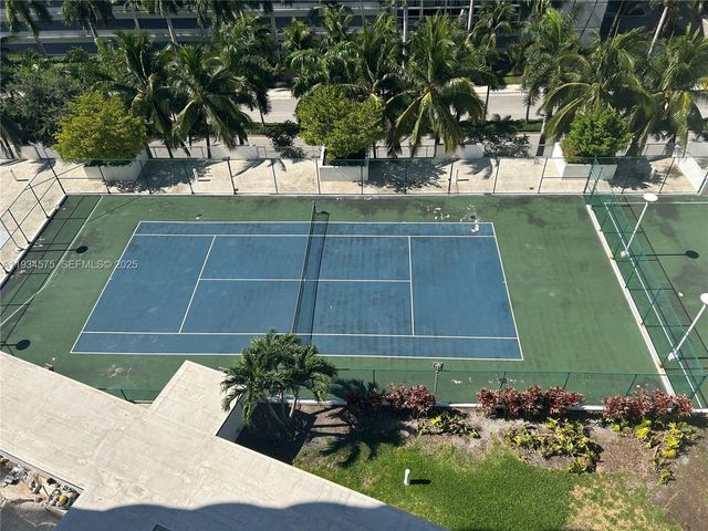 3029 NE 188th St 905, Aventura, FL 33180