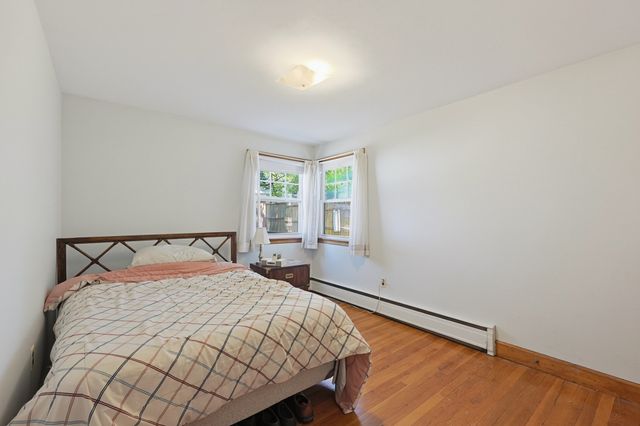 10 Meyer St, Boston, MA 02131
