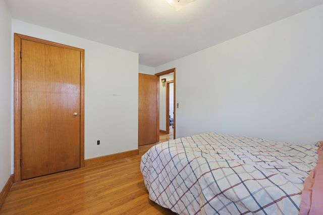 10 Meyer St, Boston, MA 02131