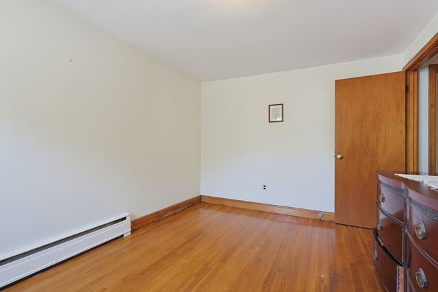 10 Meyer St, Boston, MA 02131