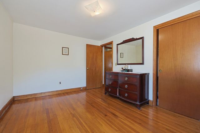 10 Meyer St, Boston, MA 02131