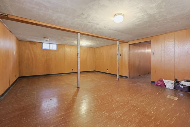 10 Meyer St, Boston, MA 02131