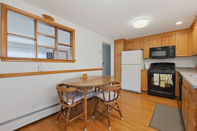 10 Meyer St, Boston, MA 02131