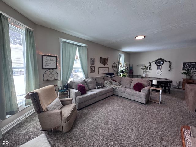 810 S Green Street, Crawfordsville, IN 47933