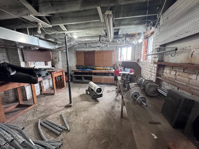 810 S Green Street, Crawfordsville, IN 47933