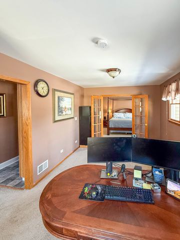 1404 Amy Lane, Libertyville, IL 60048