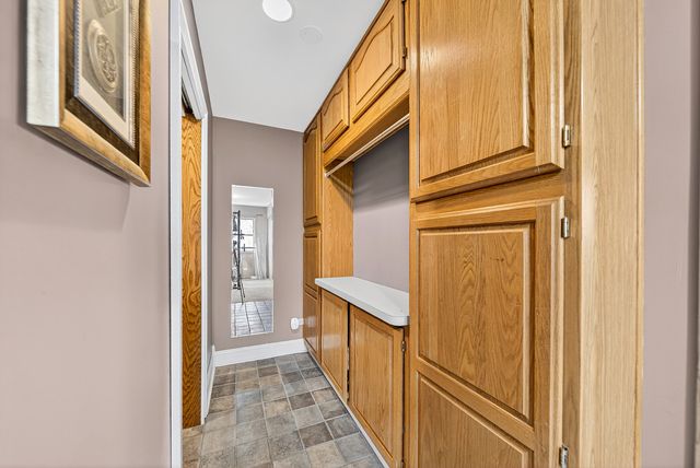 1404 Amy Lane, Libertyville, IL 60048