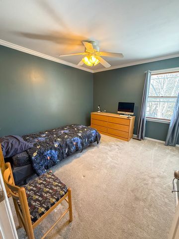 1404 Amy Lane, Libertyville, IL 60048