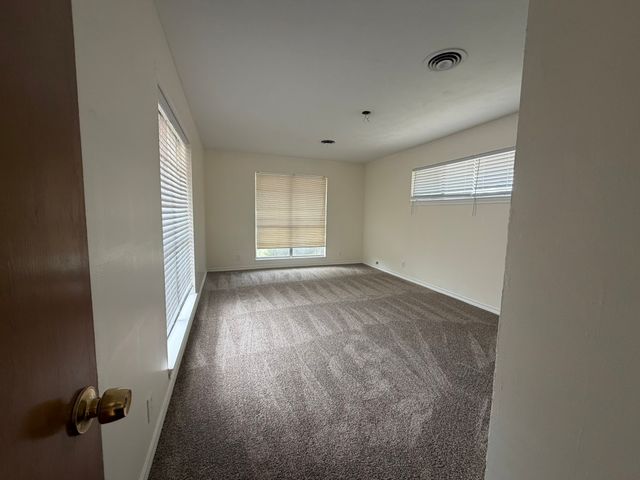 1817 W Belden Street, Sherman, TX 75092