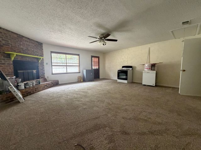 1817 W Belden Street, Sherman, TX 75092