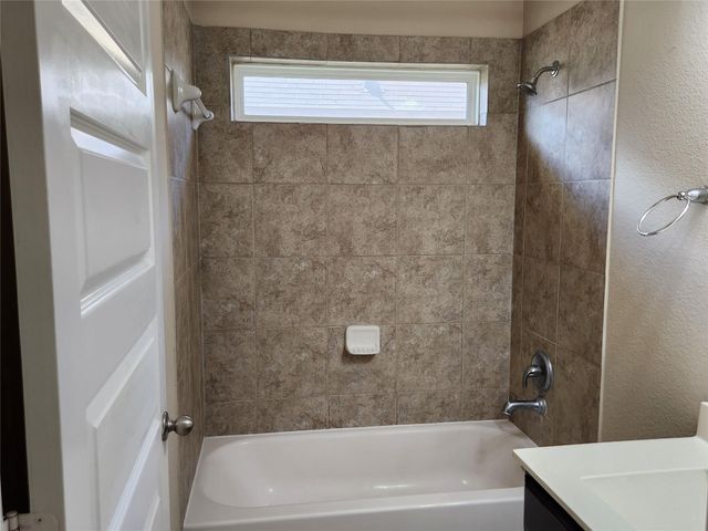 2411 Village Stone Court, Katy, TX 77493