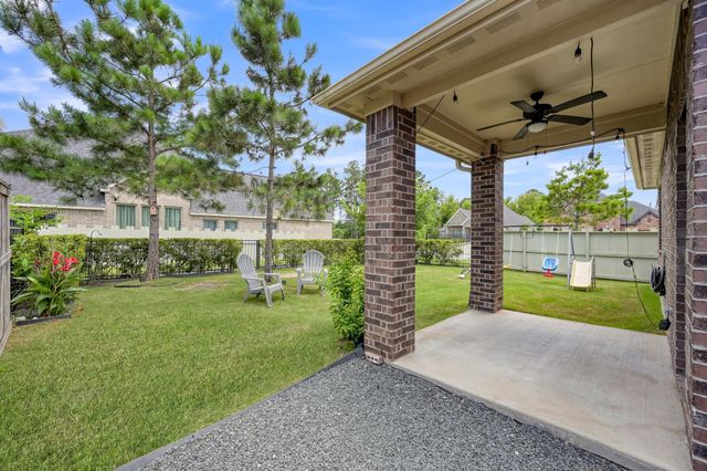 16451 Rosary Pea Place, Conroe, TX 77385