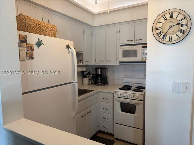 851 Atlantic Shores Blvd 234, Hallandale Beach, FL 33009